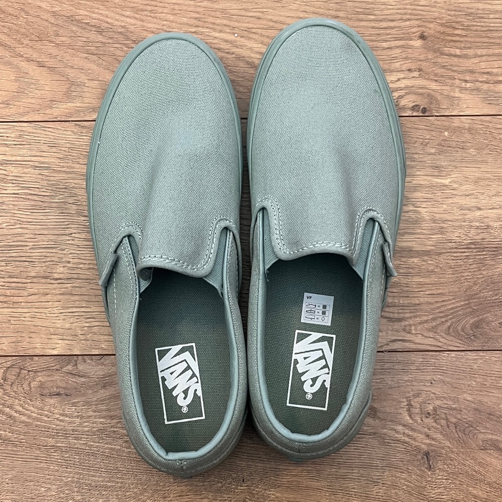 Vans Men's Classic Gray Slip-On Loafers